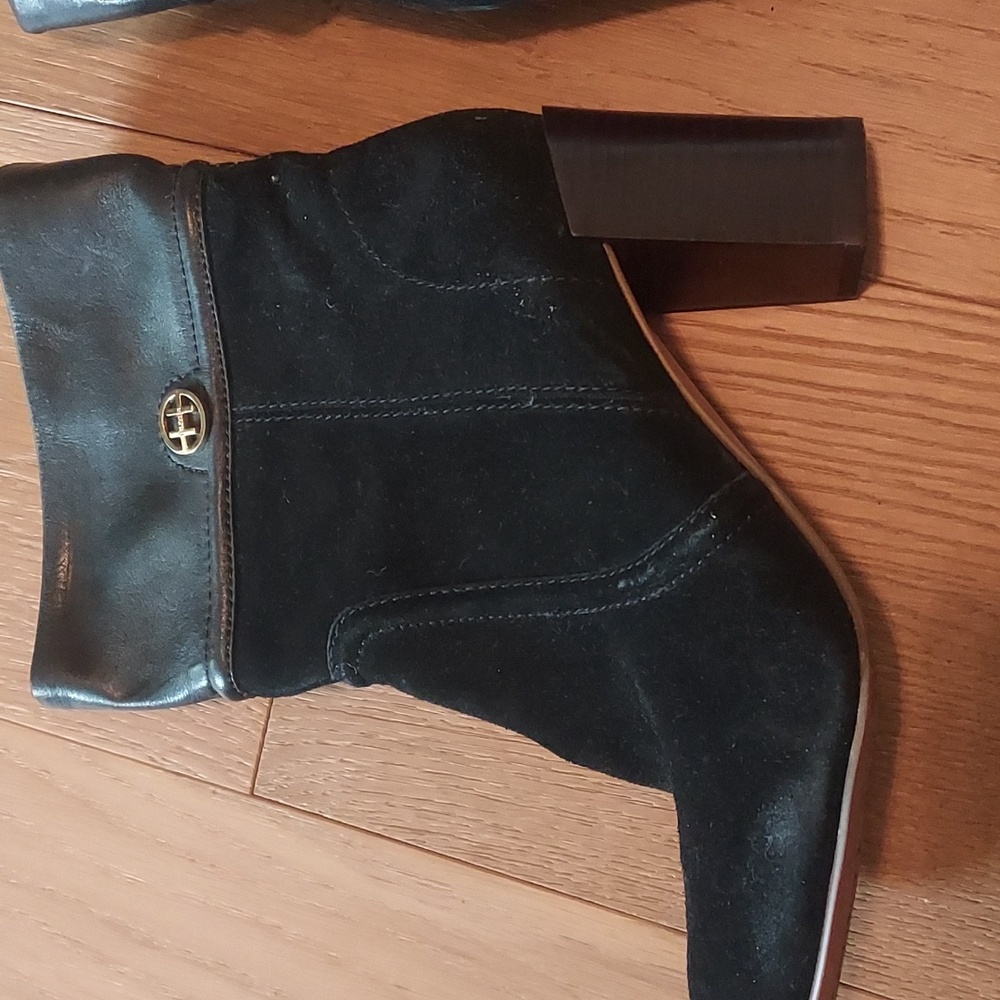 Tommy Hilfiger WOMEN'S BOOTS WITH 2 3/4 INCH HEELS - Picture 5 of 5